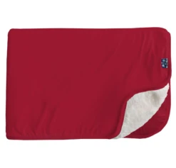 SHERPA-LINED TODDLER BLANKET IN CRIMSON