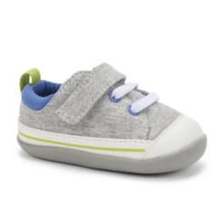 STEVIE (FIRST WALKER)